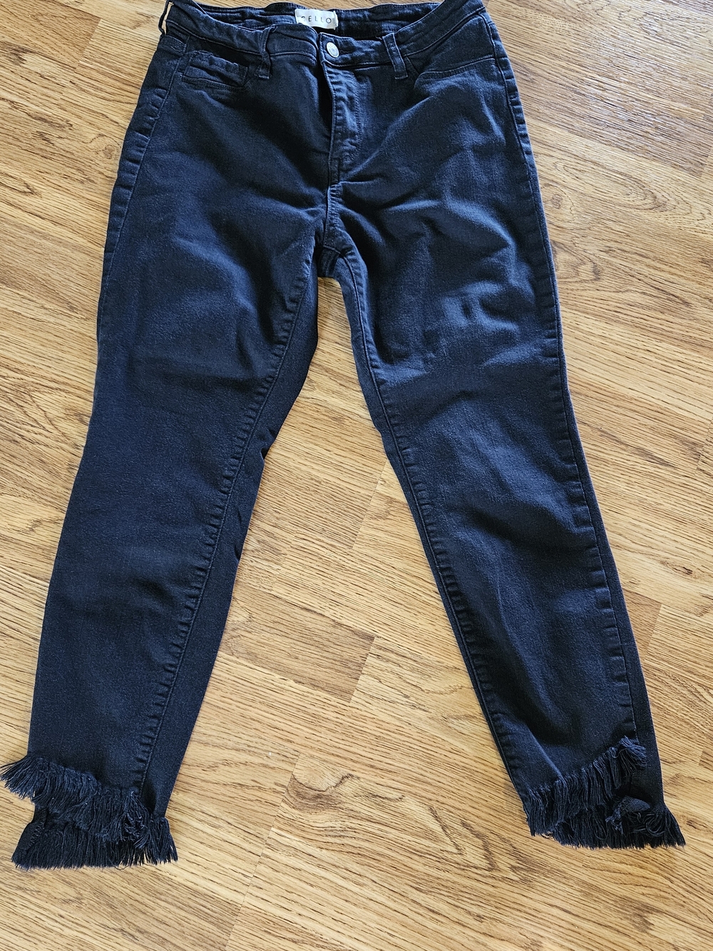 Cello Black Frayed-Hem Cropped Jeans